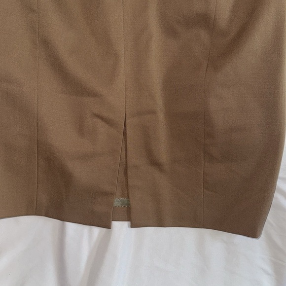 MODA wool skirt - Picture 4 of 6